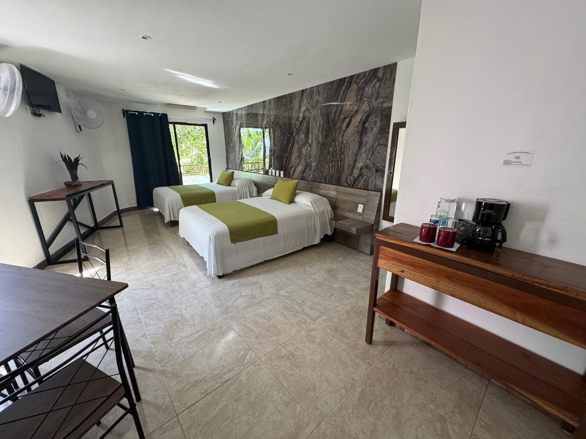 Hotel D Marco Exxpres Palenque Bagian luar foto